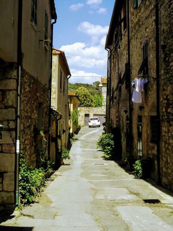 Centralissimo Nel Cuore Del Borgo Suvereto Exterior foto
