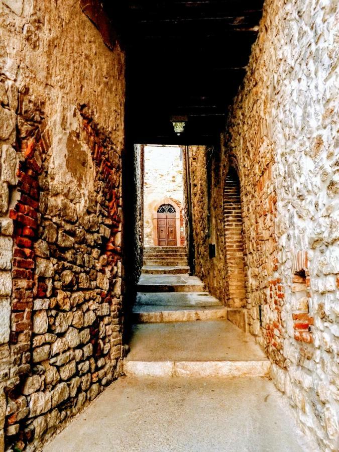 Centralissimo Nel Cuore Del Borgo Suvereto Exterior foto